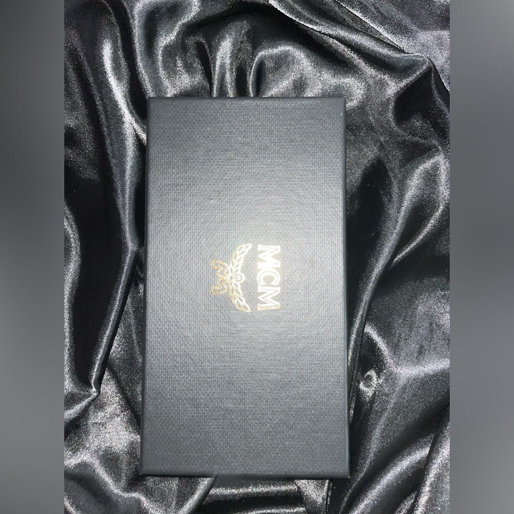 Mcm wallet